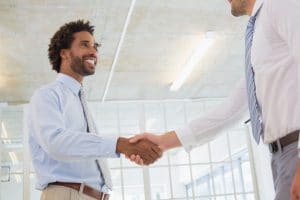 ارتباط موثر مزیت دوست صمیمی در محیط کار 
